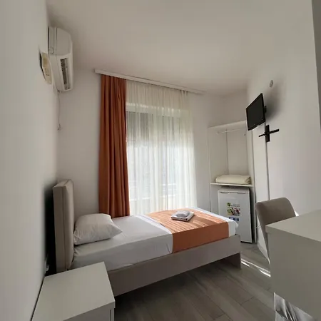 Apartments Fati & Flori Ulcinj Esterno foto