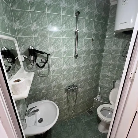 Apartments Fati & Flori Ulcinj Esterno foto