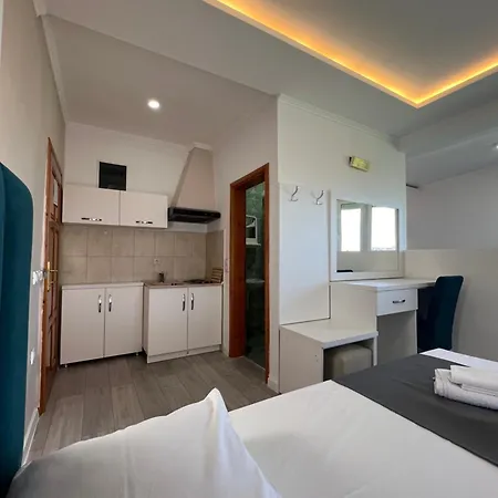 Apartments Fati & Flori Ulcinj Esterno foto