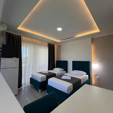 Apartments Fati & Flori Ulcinj Esterno foto
